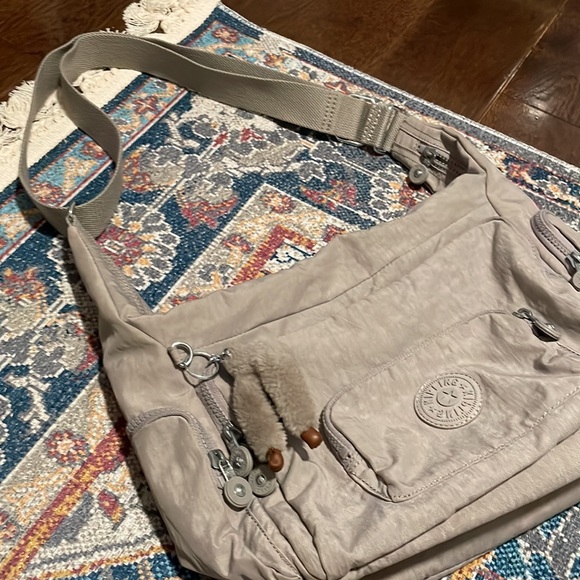 Kipling Crossbody - Picture 4 of 6